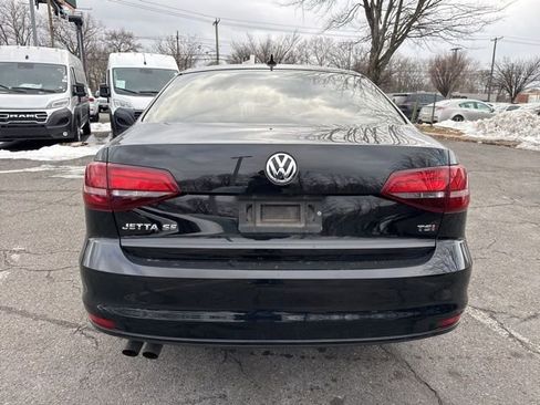 Used 2017 Volkswagen Jetta SE image 15