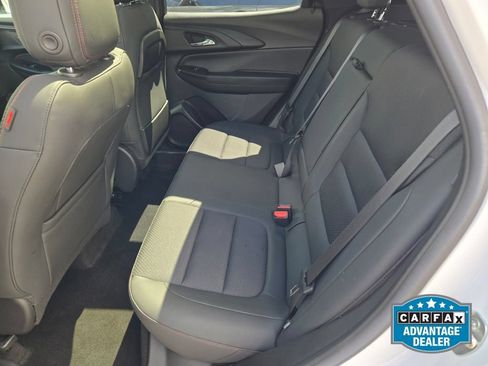 Used 2022 Chevrolet TrailBlazer RS w/ Sun and Liftgate Package FWD image 16