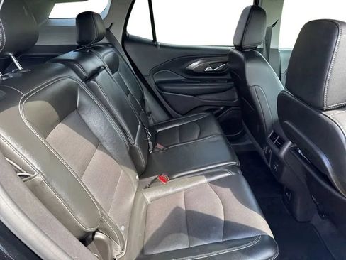 Used 2024 GMC Terrain SLT AWD/4WD image 30
