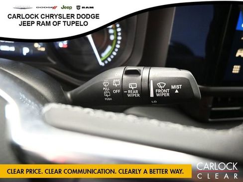 Used 2025 Jeep Wrangler Sahara AWD/4WD image 16