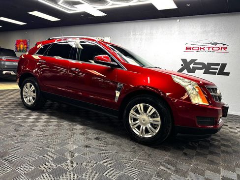 Used 2012 Cadillac SRX Luxury image 1