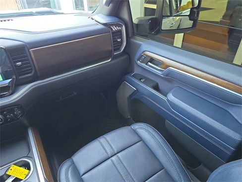 Certified 2024 Chevrolet Silverado 3500 High Country w/ High Country Premium Package image 15