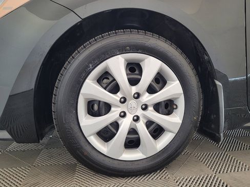 Used 2022 Toyota Corolla LE FWD image 31