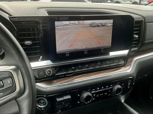 Used 2024 Chevrolet Silverado 1500 LT Trail Boss w/ Convenience Package II image 15