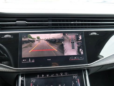 Used 2019 Audi Q8 Prestige w/ Luxury Package AWD/4WD image 26