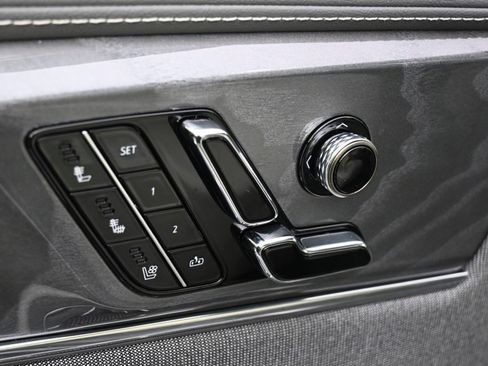 New 2025 Cadillac Escalade IQ Sport 1 w/ LPO, ONYX Package image 14