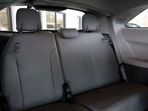 Used 2021 Toyota Sienna XLE image 42