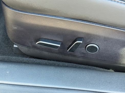 Used 2023 Tesla Model 3 Standard Range image 29