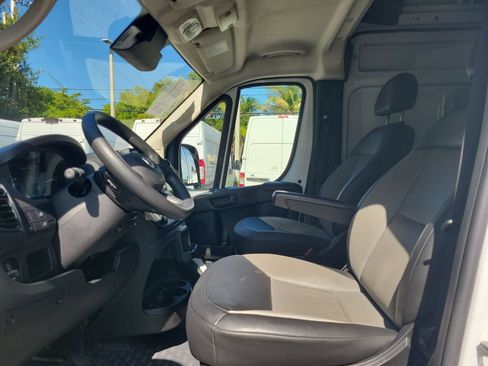 Used 2025 RAM ProMaster 2500 w/ Convenience Group FWD image 23