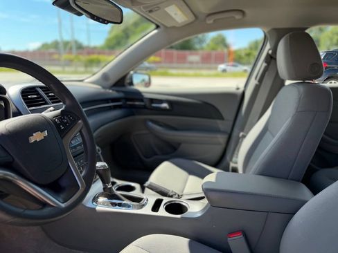 Used 2014 Chevrolet Malibu LS FWD image 13