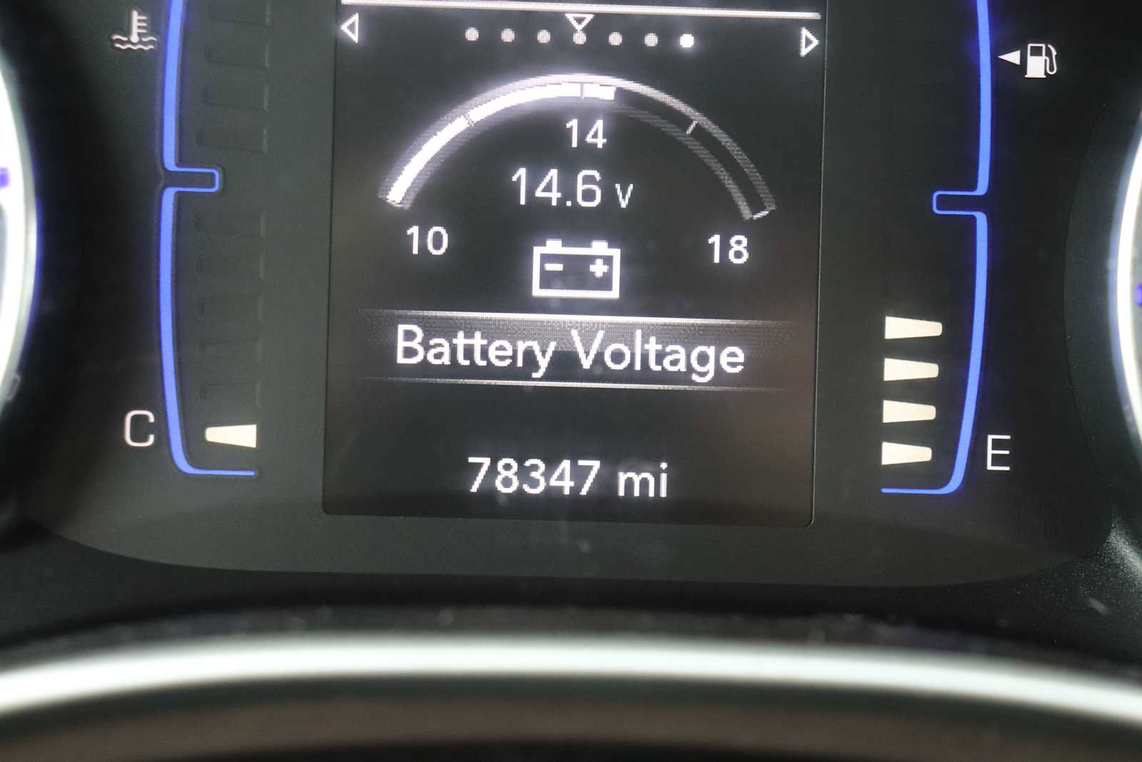 Used 2019 Chrysler Pacifica L FWD image 11