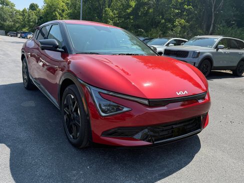 New 2025 Kia EV6 Wind image 3