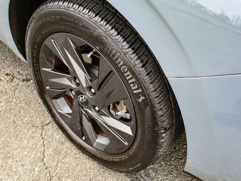 Used 2021 Hyundai Elantra SEL w/ Convenience Package image 41