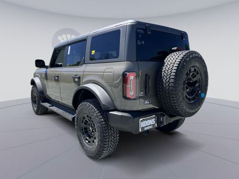 New 2026 Ford Bronco Outer Banks w/ Sasquatch Package AWD/4WD image 4