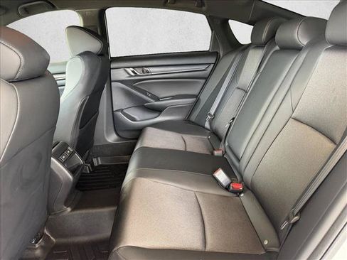 Used 2022 Honda Accord Sport image 10
