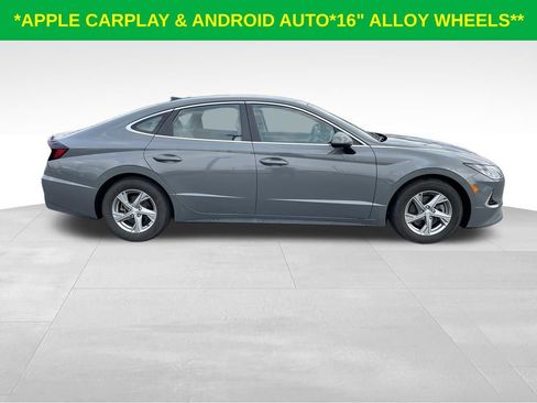Used 2023 Hyundai Sonata SE w/ Cargo Package FWD image 3