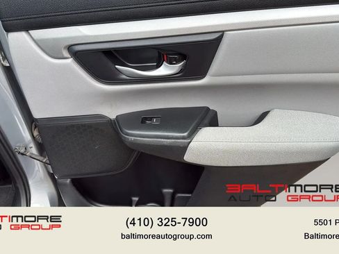 Used 2017 Honda CR-V LX image 24