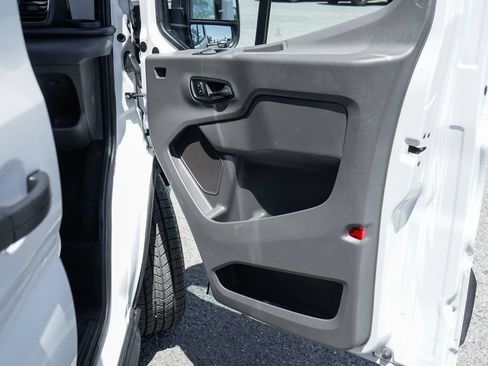 Used 2024 Ford Transit 350 XLT RWD image 37
