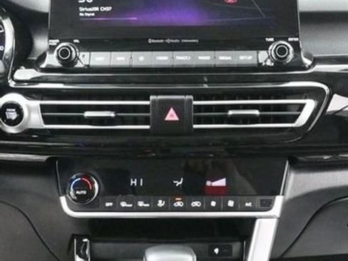 Used 2022 Kia Seltos EX image 23