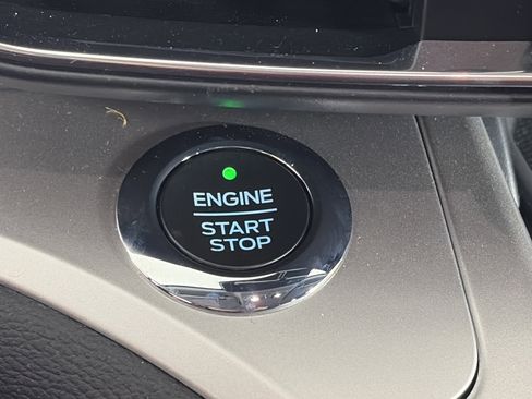 Used 2021 Ford Explorer XLT w/ Equipment Group 202A image 29