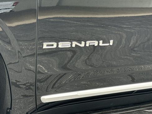 New 2026 GMC Yukon XL Denali w/ LPO, Floor Liner Package AWD/4WD image 15