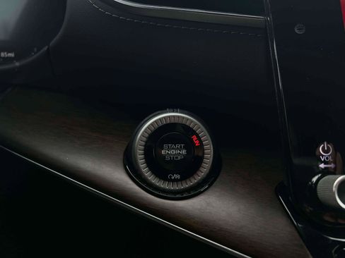 Used 2024 Jeep Grand Wagoneer L 4x4 4WD image 19