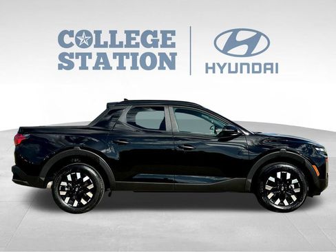 Used 2025 Hyundai Santa Cruz SEL image 11