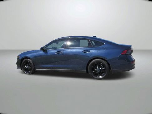 Used 2025 Honda Accord SE image 5