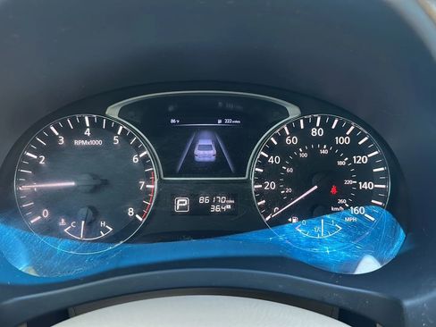 Used 2015 Nissan Altima 2.5 SV FWD image 34
