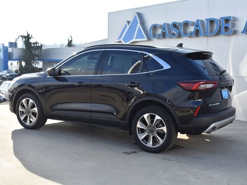 Used 2025 Ford Escape Platinum image 5