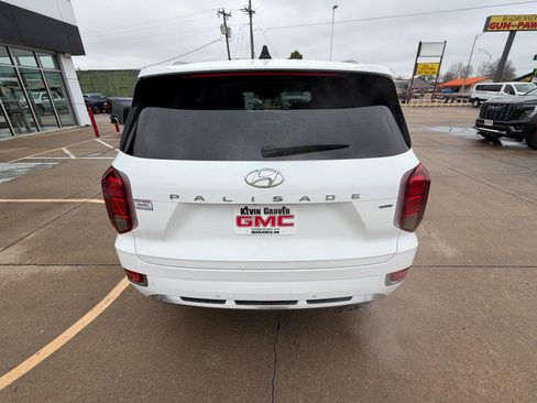 Used 2022 Hyundai Palisade Calligraphy image 23