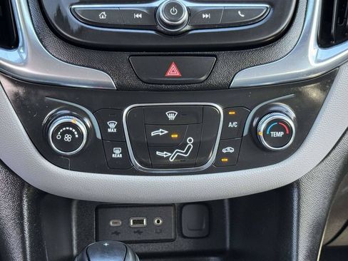 Used 2021 Chevrolet Equinox LS AWD/4WD image 6