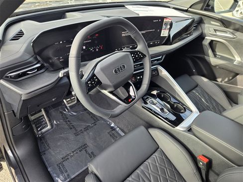 New 2025 Audi SQ5 Premium Plus image 19