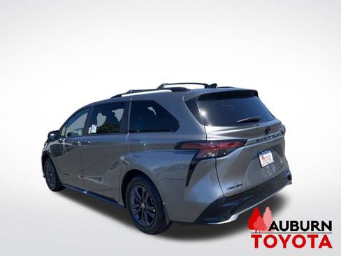 New 2026 Toyota Sienna XSE AWD/4WD image 5