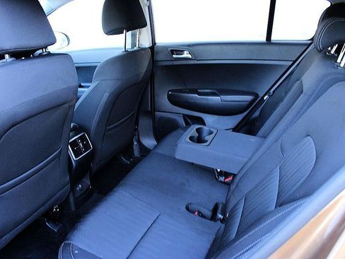 Used 2017 Kia Sportage LX FWD image 11