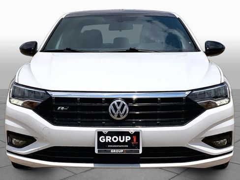 Used 2021 Volkswagen Jetta R-Line FWD image 4