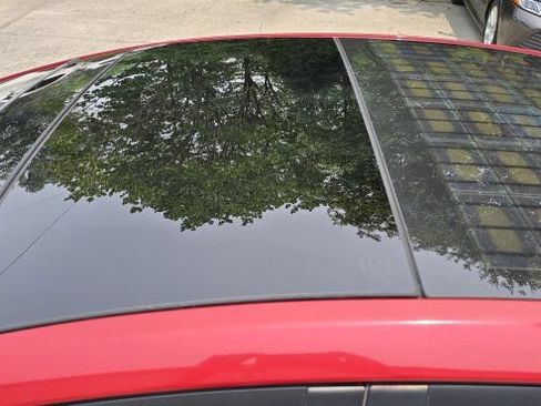 Used 2013 Toyota Prius Four w/ Deluxe Solar Roof Pkg FWD image 9