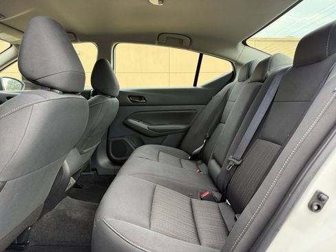 Used 2025 Nissan Altima 2.5 SV FWD image 25