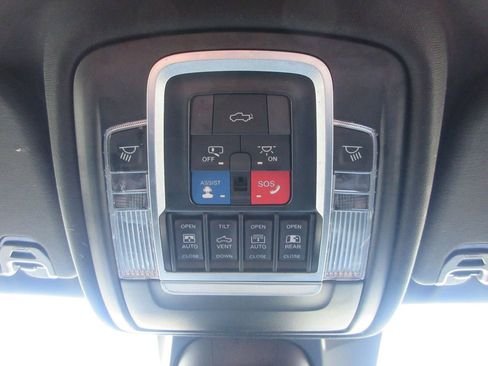 Used 2020 RAM 1500 Limited image 36