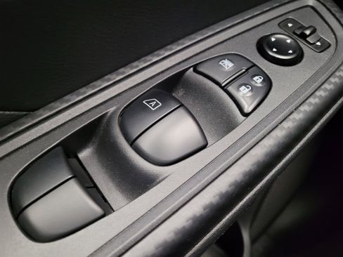 Used 2024 Nissan Versa S w/ Trunk Package image 27