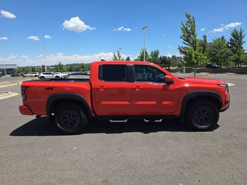 Used 2025 Nissan Frontier PRO-4X w/ Pro Convenience Package AWD/4WD image 2