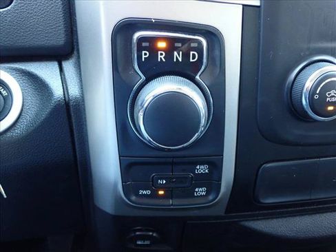 Used 2019 RAM 1500 Classic SLT AWD/4WD image 19