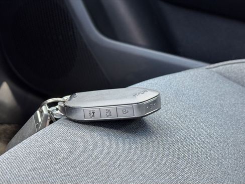 Used 2025 Kia K4 FWD image 21