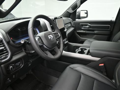 New 2026 RAM 1500 4x4 Crew Cab image 18