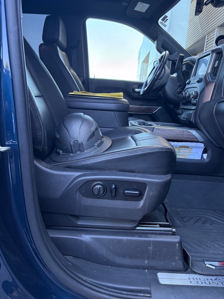 Used 2020 Chevrolet Silverado 2500 High Country w/ Z71 Off-Road Package AWD/4WD image 19