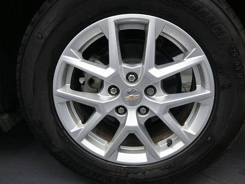Used 2023 Chevrolet Equinox LS FWD image 10