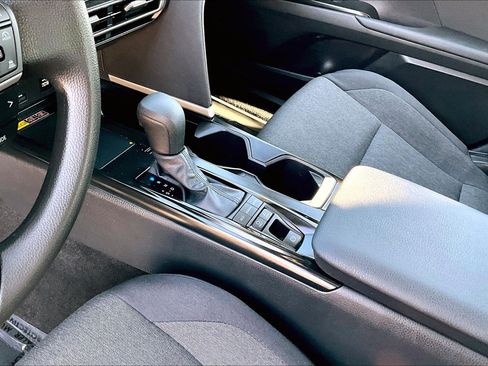 Used 2025 Toyota Camry LE image 16