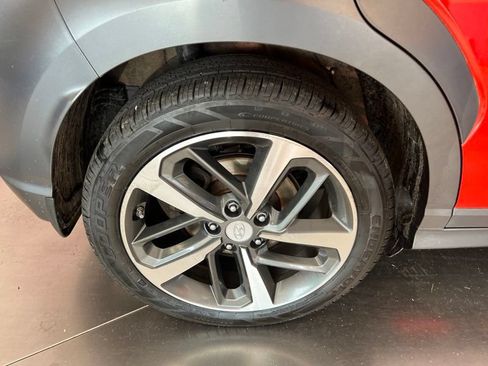 Used 2019 Hyundai Kona Limited FWD image 9