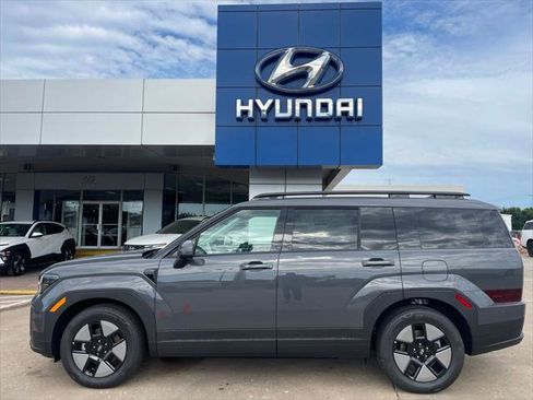 Used 2025 Hyundai Santa Fe SEL image 1