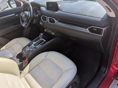 Used 2017 MAZDA CX-5 Touring w/ Preferred Equipment Package FWD image 30
